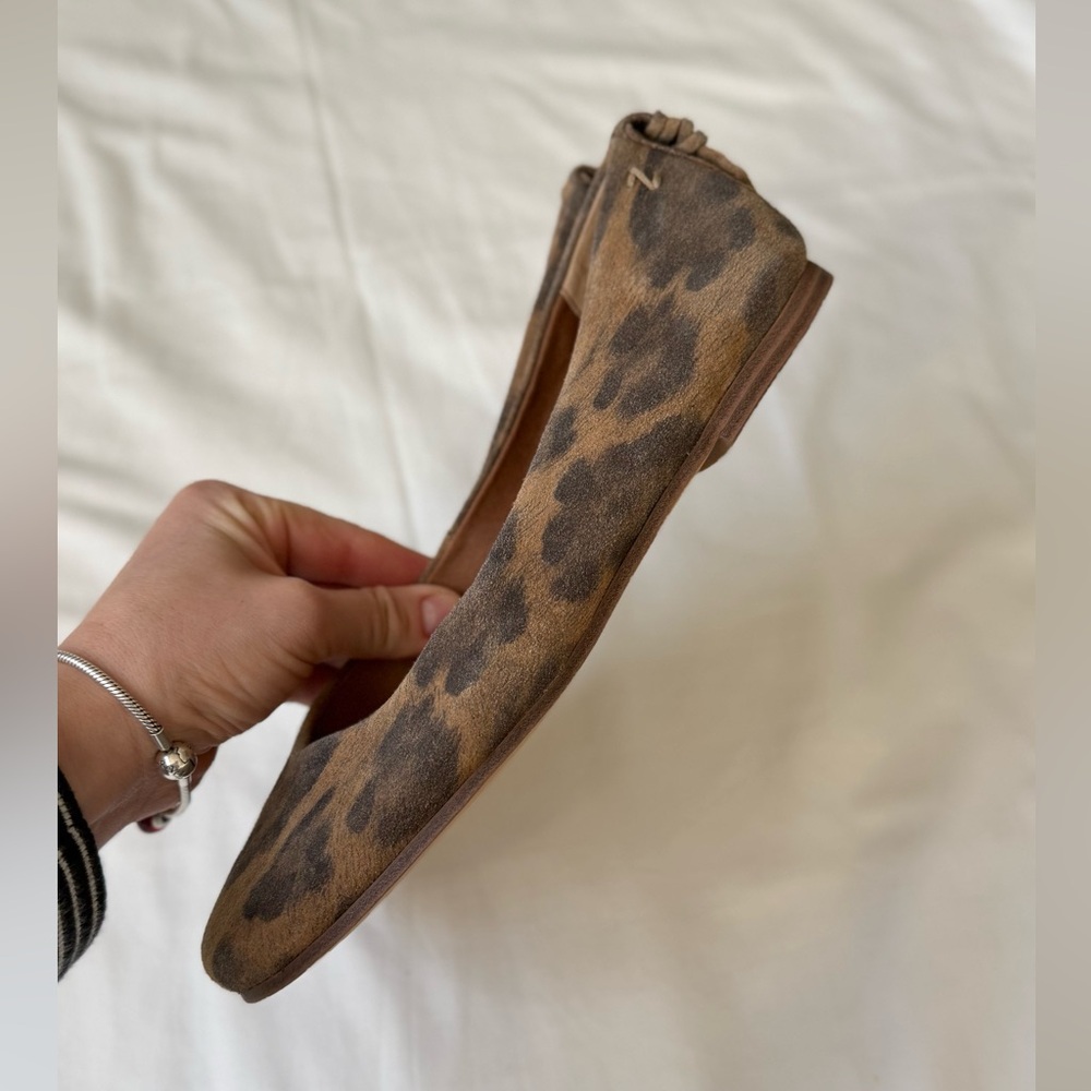 Zodiac Leopard Print Neutral Ballet Flats Size 8.5 – Chic Everyday Slip-On - Picture 2 of 9